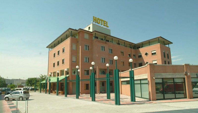 Leonardo Hotel Parma Kültér fotó