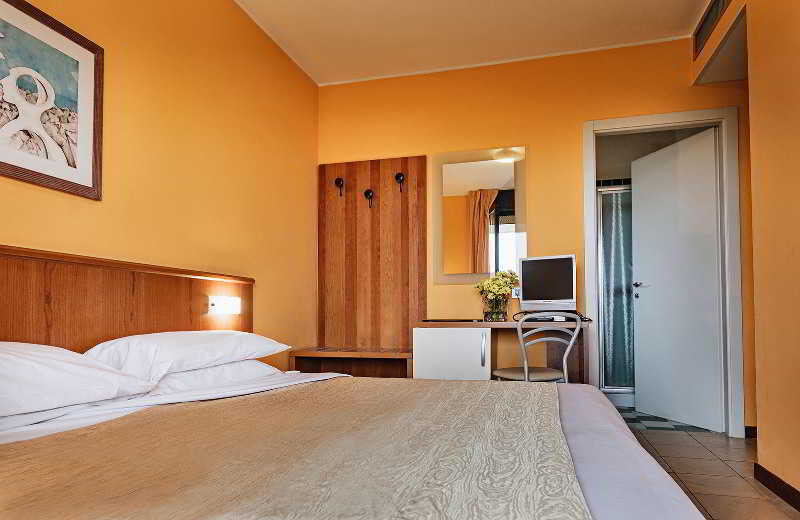 Leonardo Hotel Parma Kültér fotó
